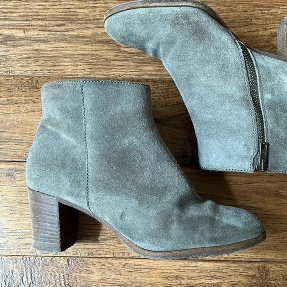J. Crew Aggie Suede Leather Ankle Boots Booties Block Heel in Mink Size 7 - Picture 2 of 14